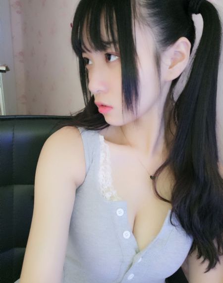 国产爆乳网红在线播放_BD韩语全集在线观看
