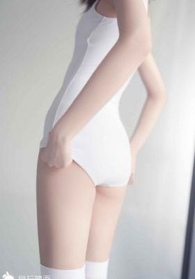 高跟美女AV毛片_HD高清完整电影